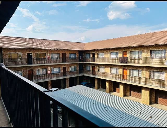 2 BEDROOM APARTMENT BLOCK FOR SALE IN LOWER BO-DORP